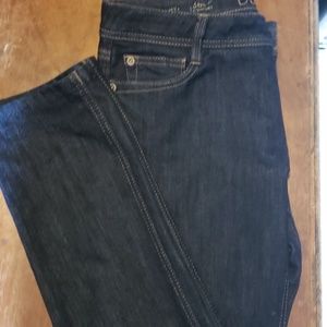 EUC gorgeous  DL1961 Toni cropped